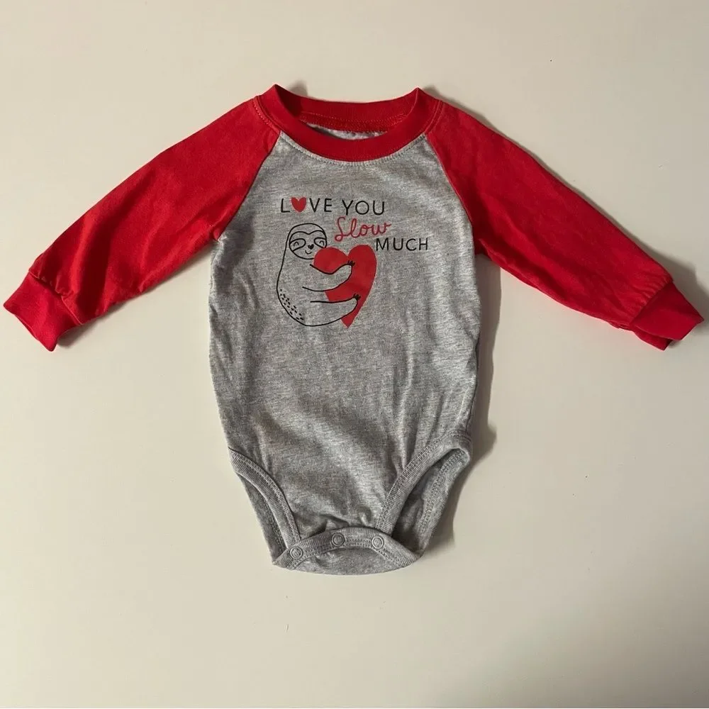 Carter’s Baby Boys’ 6 Months Long Sleeve Bodysuits EUC